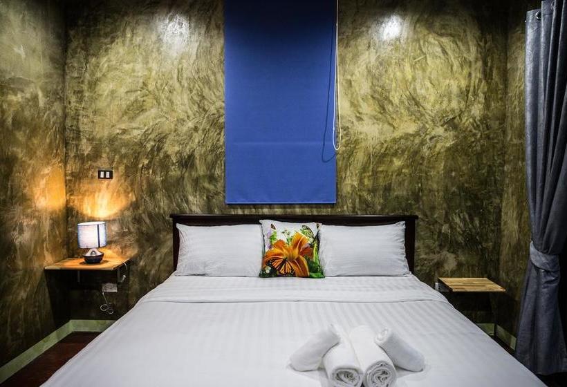 Resort The Boat House 1