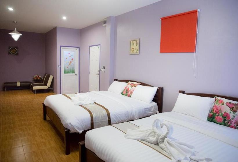 Resort The Boat House 8