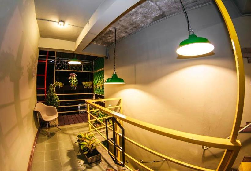 The 8 Factory Hostel 11