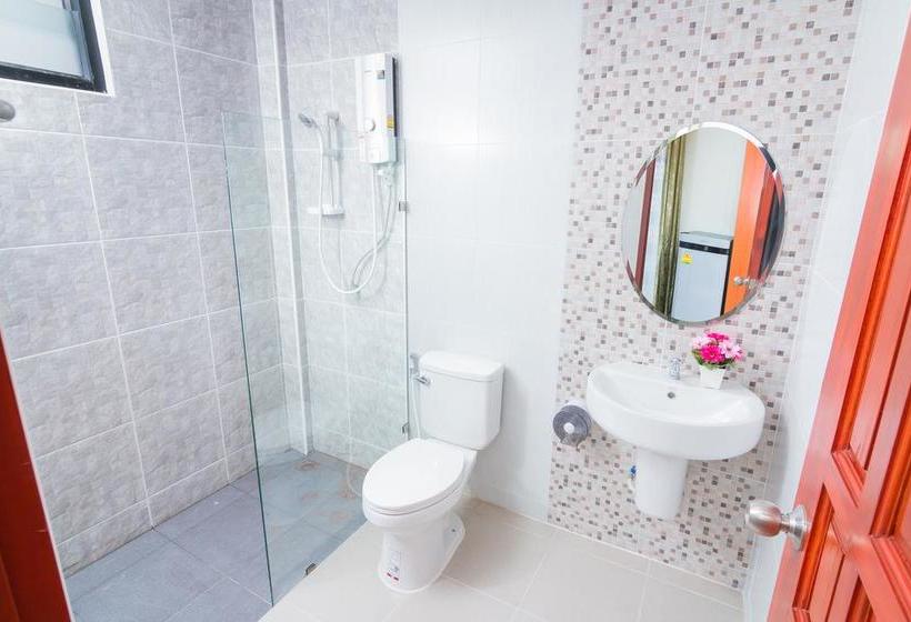 Hotel Samrong Garden 12