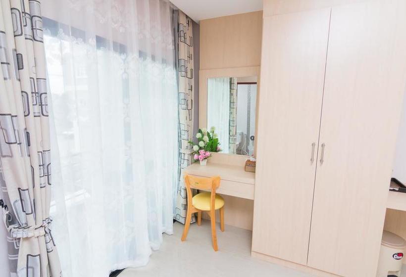 Hotel Samrong Garden 14