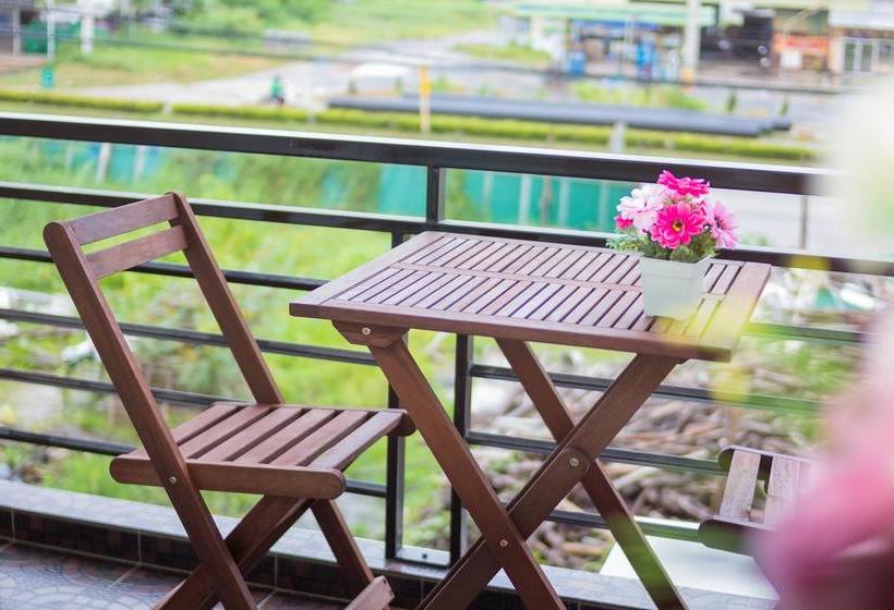 Hotel Samrong Garden 3