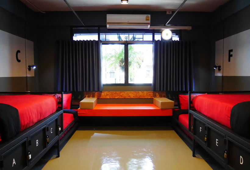 The Old Hostel Suratthani 14