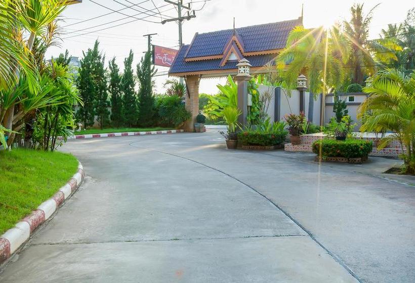 Baan Suan Rim Nam Resort 9