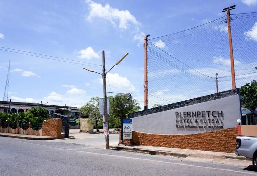 Hotel Plernpetch