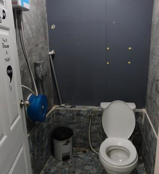 Czone Hostel Surat Thani