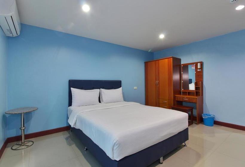 Hotel Jaroonsak Grand 8