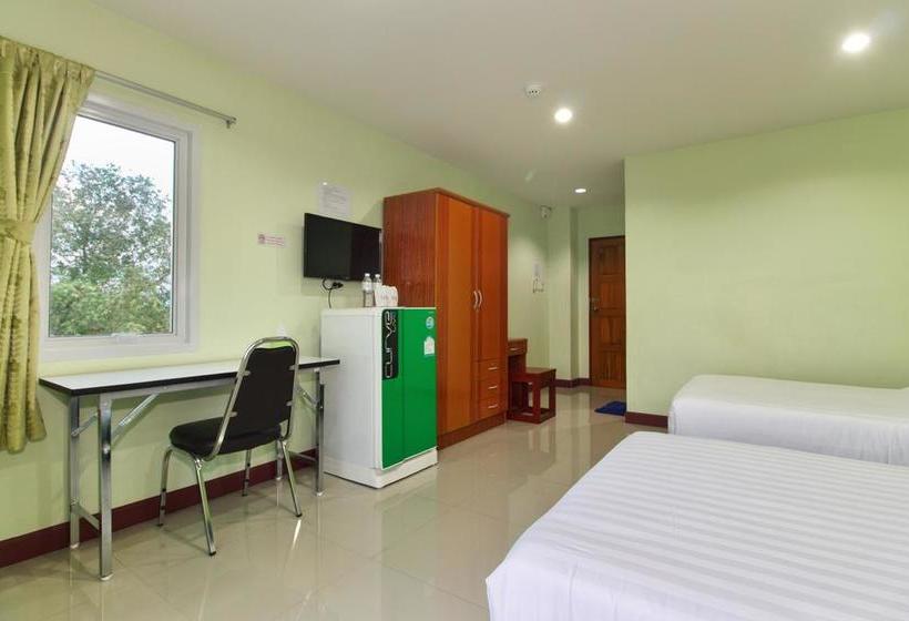 Hotel Jaroonsak Grand 9