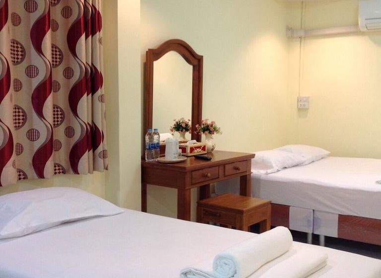 Hotel Baan Amporn Aranyaprathet 2