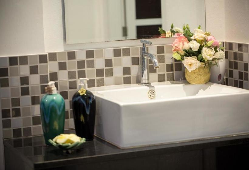 The Lantern Hostel Chalong Phuket