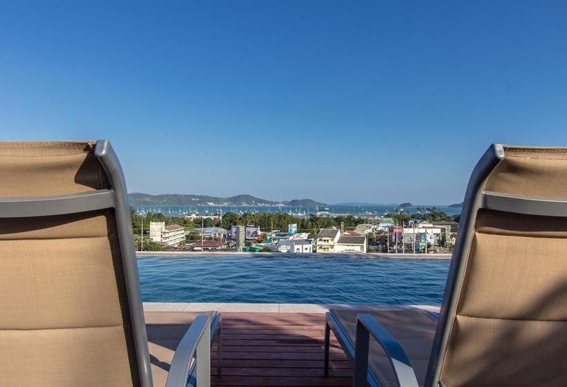 Hotel Dlux Condominium Phuket 10