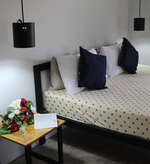 Hotel 102 Residence 12