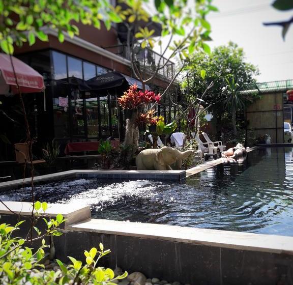 Hotel 102 Residence 14