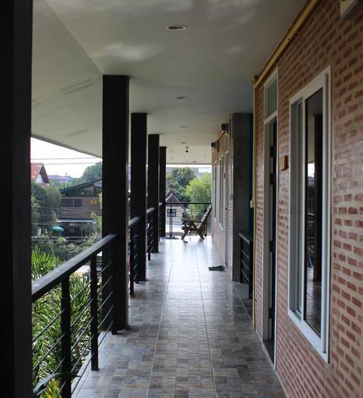 Hotel 102 Residence 6