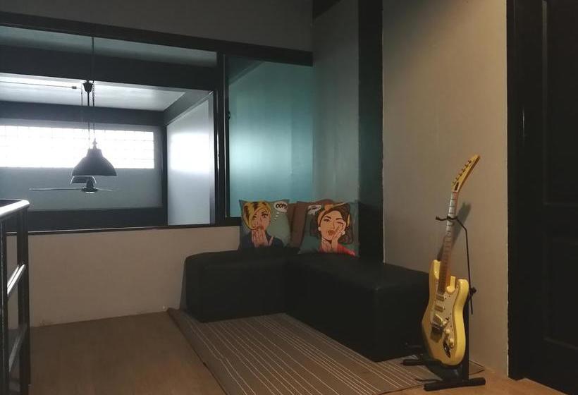 Mayom Hostel Phetchaburi 2