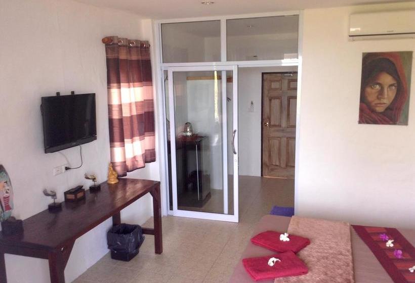 Sairee View Whale Skeleton Resort 19