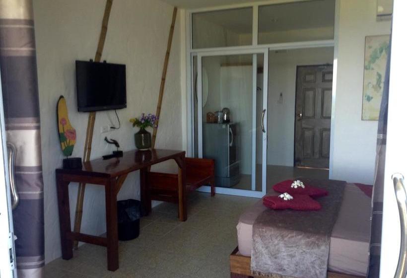 Sairee View Whale Skeleton Resort 3