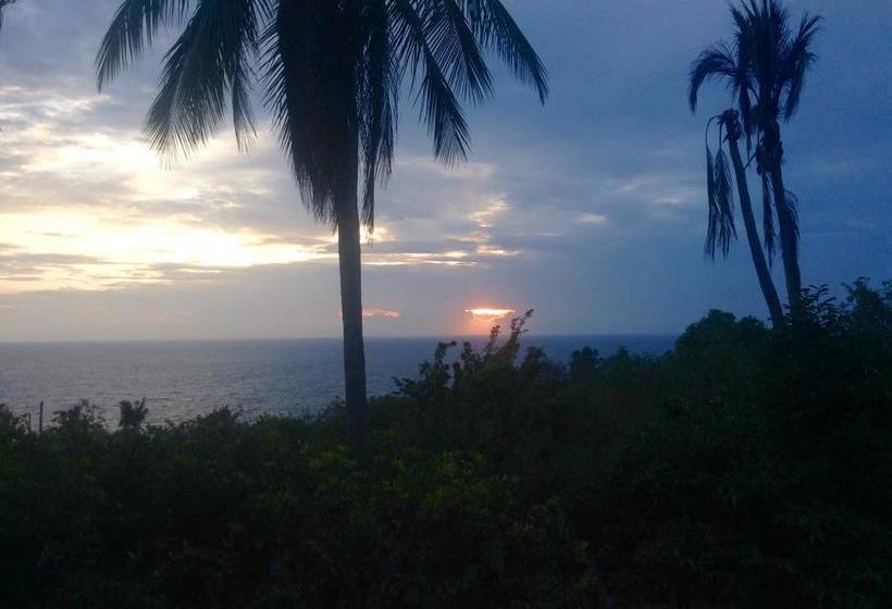 Sairee View Whale Skeleton Resort 4