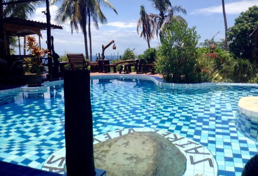 Sairee View Whale Skeleton Resort 5