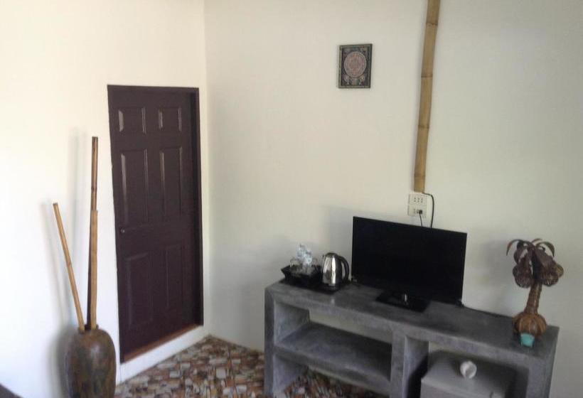 Sairee View Whale Skeleton Resort 6