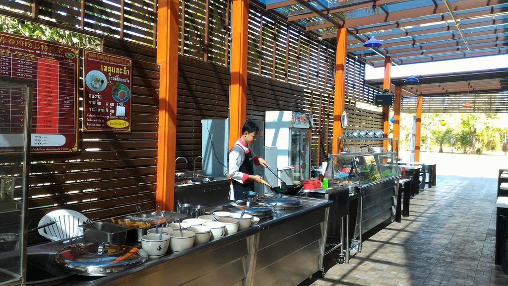 Hotel Baan Suan Khun Ta And Golf Resort 17