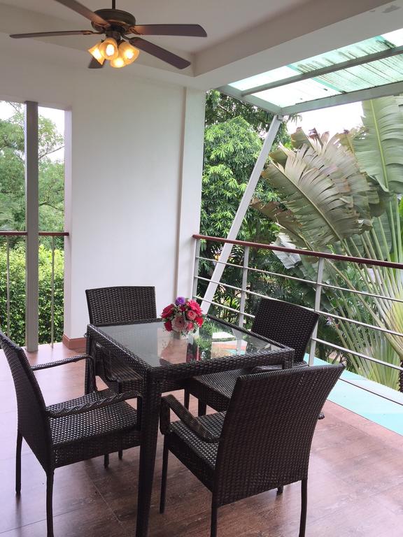 Hotel Baan Suan Khun Ta And Golf Resort 8