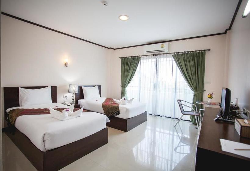 Hotel Royal Nakhara 1