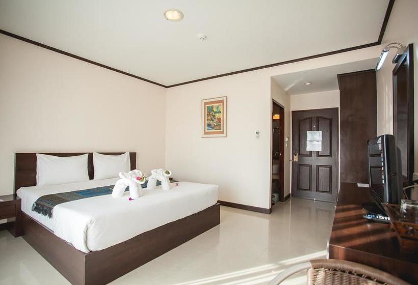 Hotel Royal Nakhara 13