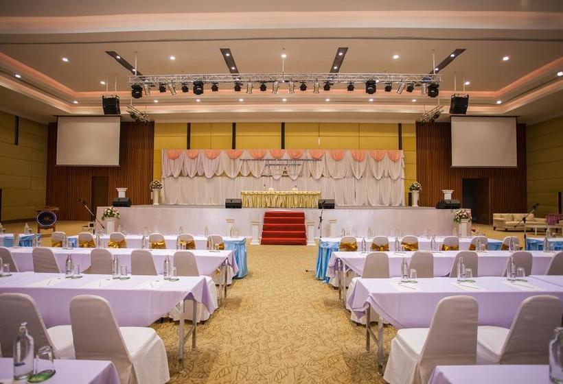 Hotel Royal Nakhara 7