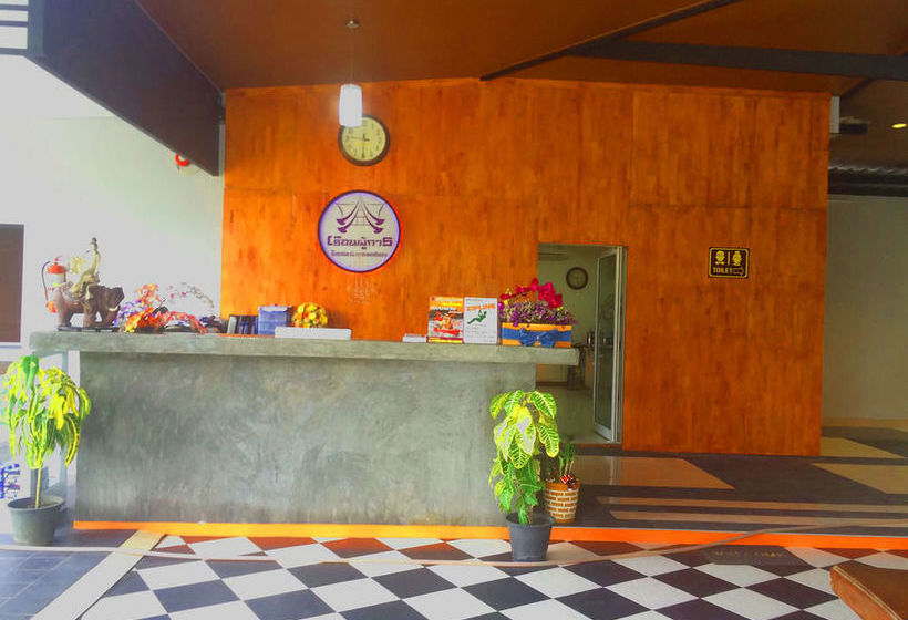 Hotel Ruenphukarn Resort 1