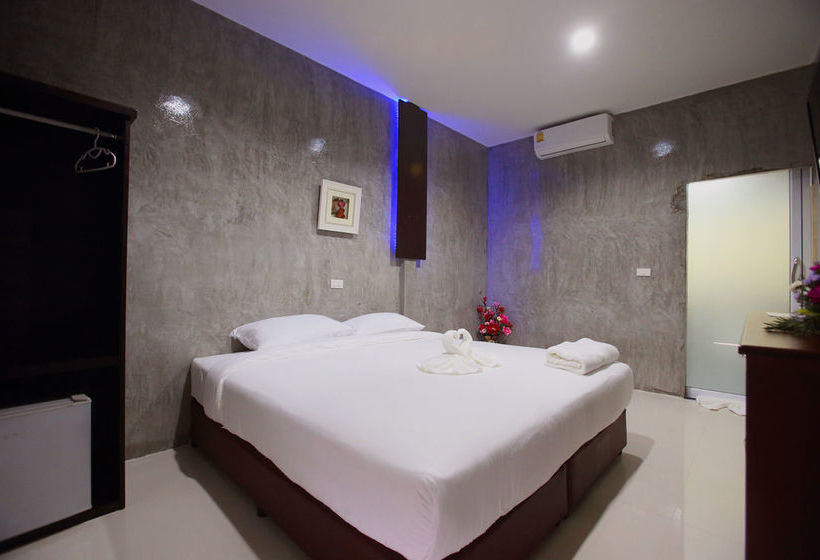 Hotel Ruenphukarn Resort 5