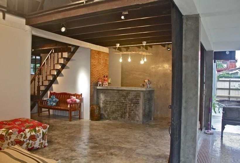 Hotel Niwas Ayutthaya 1