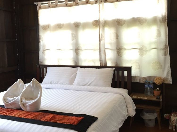 Hotel Niwas Ayutthaya 12