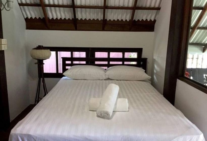 Hotel Niwas Ayutthaya 9