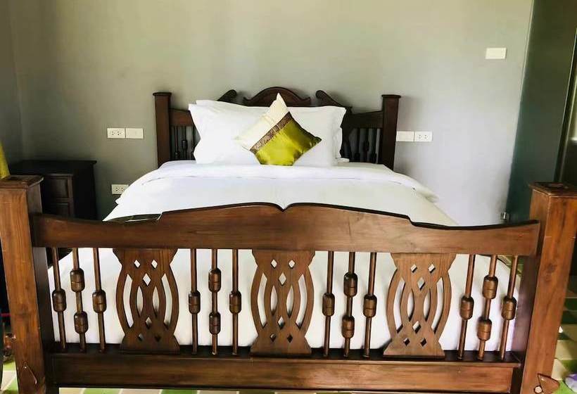 Hotel Suwannatara Resort & Spa 10