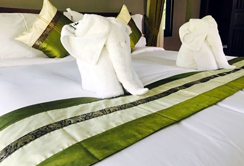 Hotel Suwannatara Resort & Spa 7