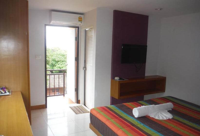 Pension Corsica Guesthouse 13