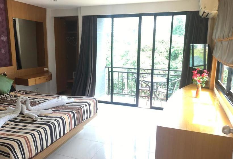 Pension Corsica Guesthouse 8