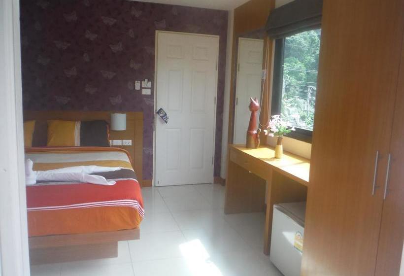 Pension Corsica Guesthouse 9