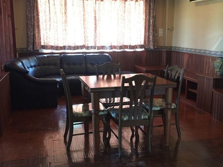 Sabai Hotel & Plaza 1