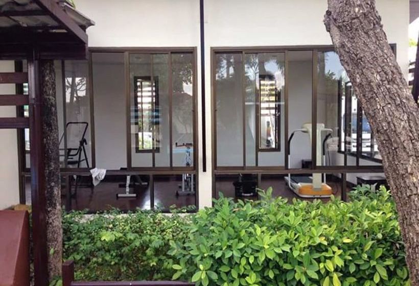 Sabai Hotel & Plaza 11