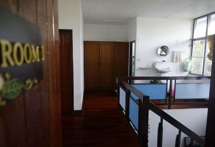 Hostel The Blue 14 House 10