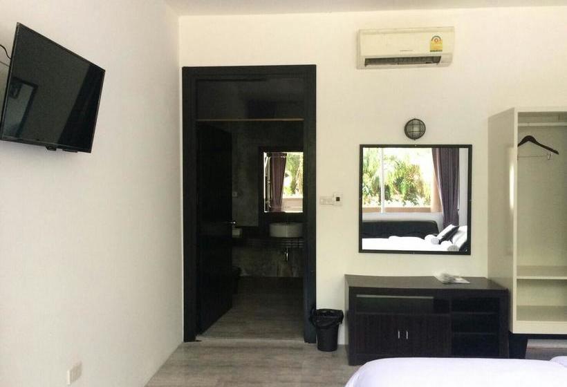 River Nature Hotel 13