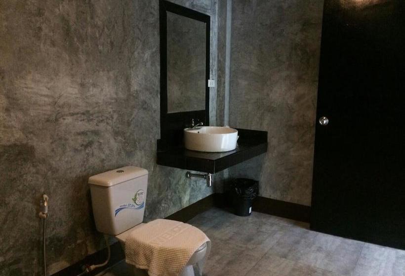 River Nature Hotel 5