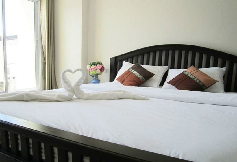 Hotel Maharaj Grand 3