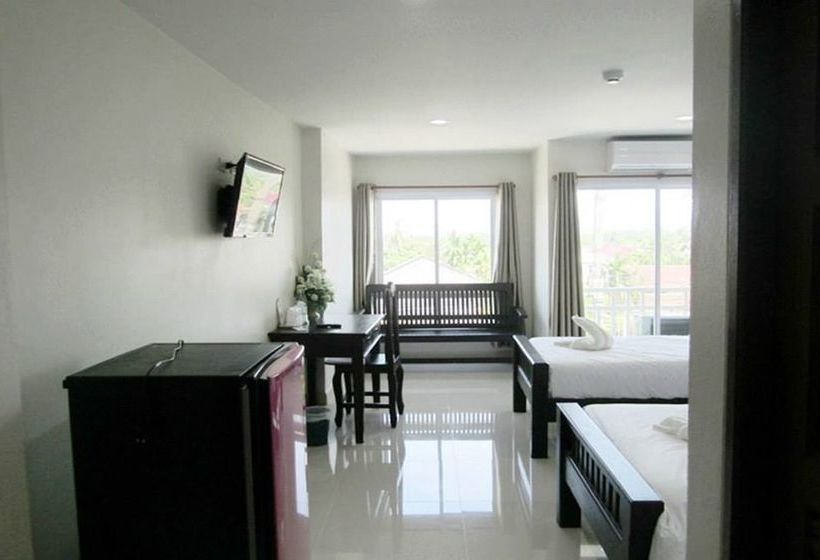 Hotel Maharaj Grand 4