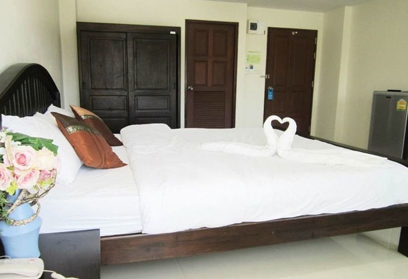 Hotel Maharaj Grand 5