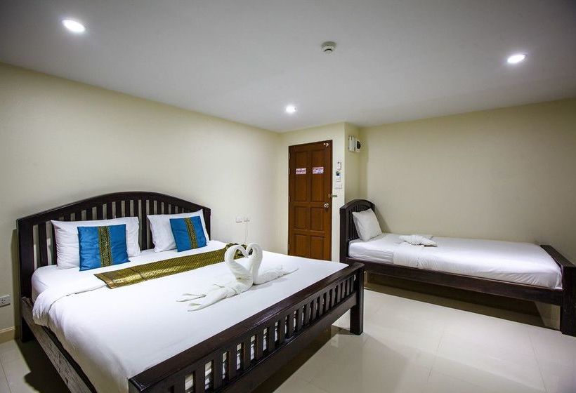 Hotel Maharaj Grand 7