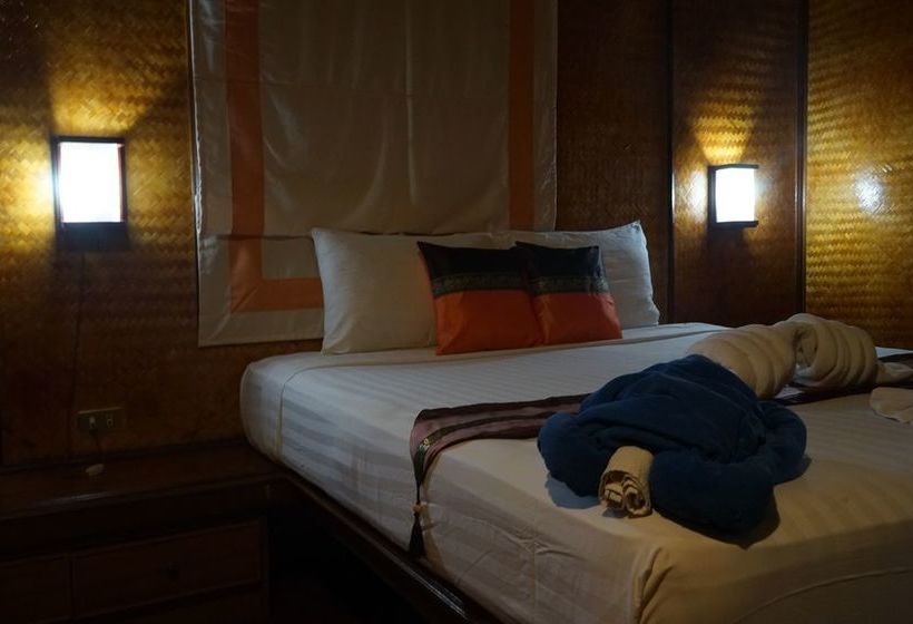 Beachfront Samui Villas 11