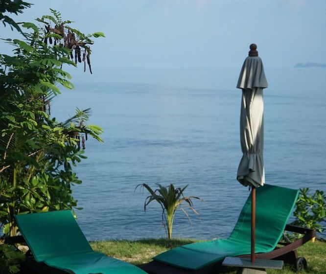 Beachfront Samui Villas 19